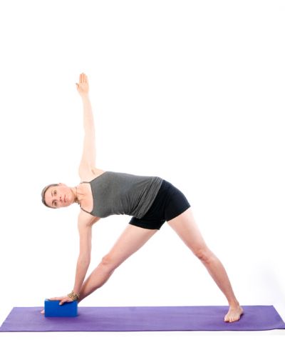 Yoga Poses for Healthy Knees | HFE Blog